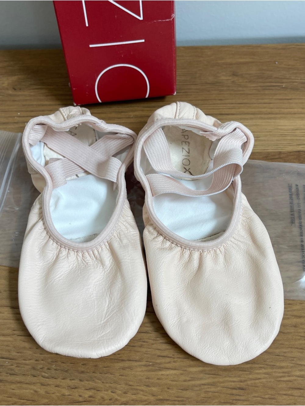 Capezio Hanami Ballet shoes size 2W